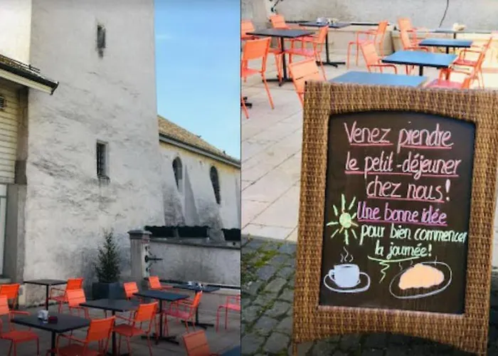 Le Cinquante Quatre Apartment