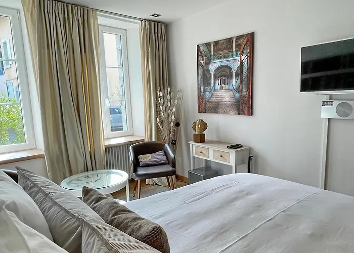 Le Cinquante Quatre Apartment Perroy