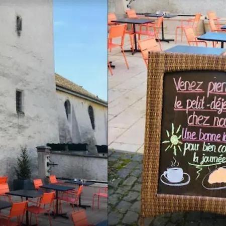 Le Cinquante Quatre Apartmán